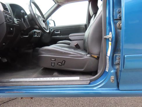 Used 2011 Chevrolet Colorado LT AWD/4WD image 12