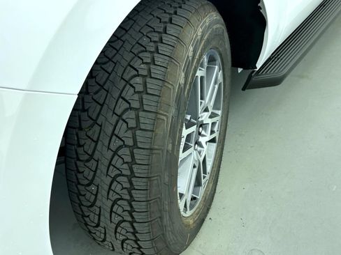 New 2026 Ford Expedition Active AWD/4WD image 26