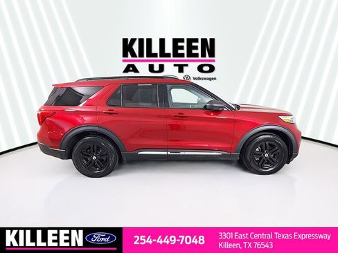 Used 2022 Ford Explorer XLT image 9
