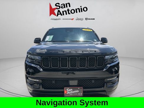 Used 2023 Jeep Wagoneer Series II AWD/4WD image 3