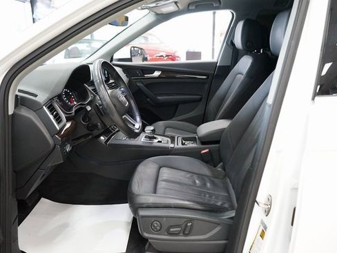 Used 2019 Audi Q5 2.0T Premium image 25