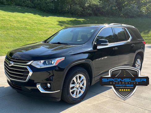 Used 2020 Chevrolet Traverse LT w/ Driver Confidence II Package AWD/4WD image 1