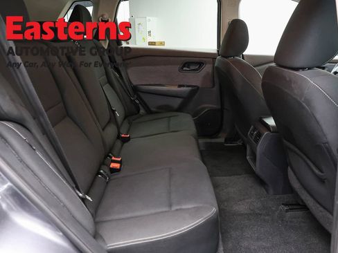 Used 2023 Nissan Rogue S AWD/4WD image 24