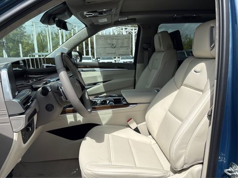 New 2026 Cadillac Escalade ESV Platinum Sport image 9