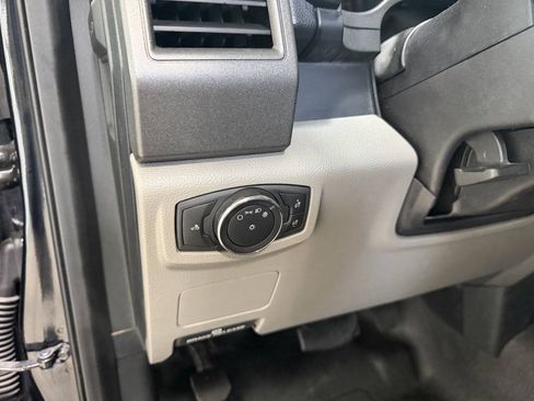 Used 2019 Ford F250 XL w/ Power Equipment Group AWD/4WD image 18