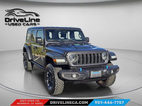 Used 2025 Jeep Wrangler Unlimited Rubicon 4xe w/ Convenience Group AWD/4WD image 7