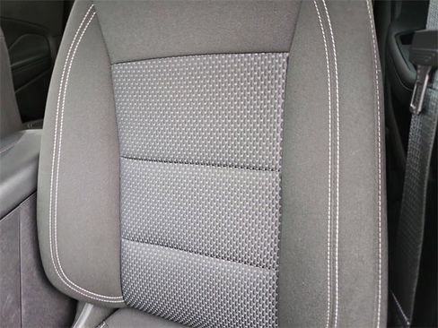 Used 2024 GMC Terrain SLE image 17