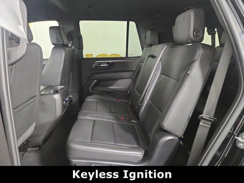 Used 2025 Chevrolet Tahoe Z71 AWD/4WD image 13