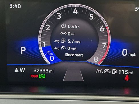 Used 2025 Volkswagen Taos SE w/ Panoramic Sunroof Package image 19