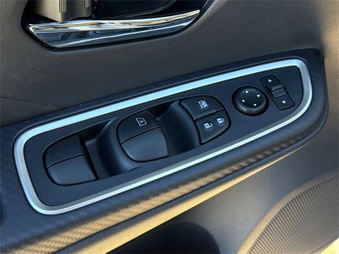 Certified 2024 Nissan Versa SR w/ Trunk Package image 19