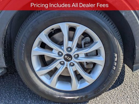 Used 2020 Kia Telluride LX FWD image 11