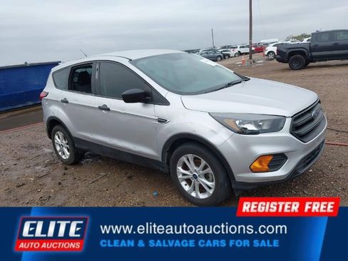 Used 2019 Ford Escape S image 2