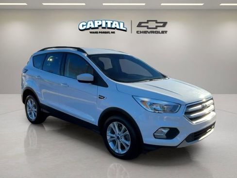 Used 2018 Ford Escape SE image 7