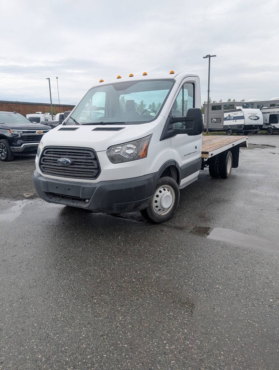 Used 2017 Ford Transit 350 138 DRW RWD image 2