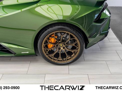 Used 2024 Lamborghini Huracan Tecnica RWD image 18