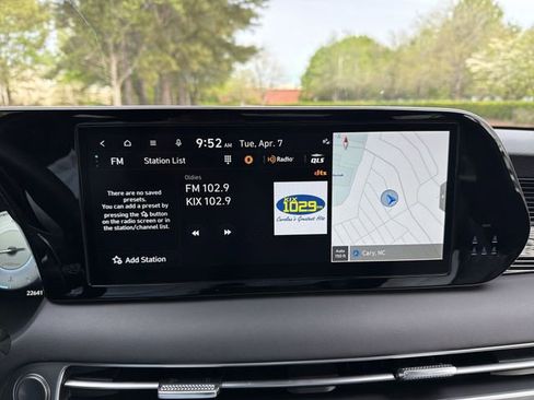 Used 2024 Hyundai Palisade Calligraphy image 16