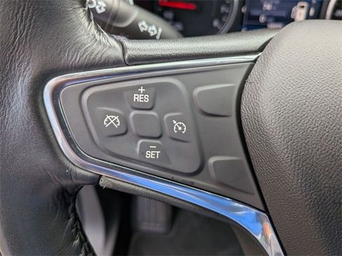 Used 2019 Chevrolet Equinox LT image 18