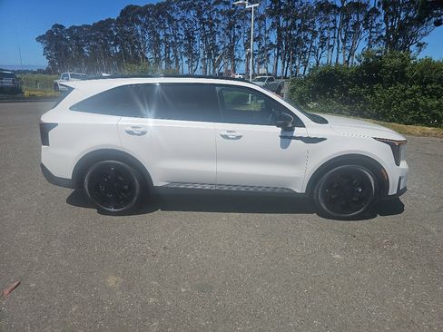 New 2026 Kia Sorento SX Prestige AWD/4WD image 2