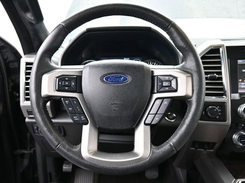 Used 2015 Ford F150 Platinum w/ Equipment Group 701A Luxury image 11