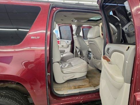 Used 2008 GMC Yukon XL SLT w/ SLT Preferred Equipment Group AWD/4WD image 34