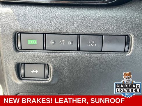 Certified 2023 Nissan Sentra SR w/ SR Premium Package FWD image 20