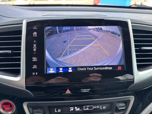 Used 2017 Honda Pilot Elite image 18