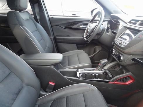 Used 2022 Chevrolet TrailBlazer RS image 8