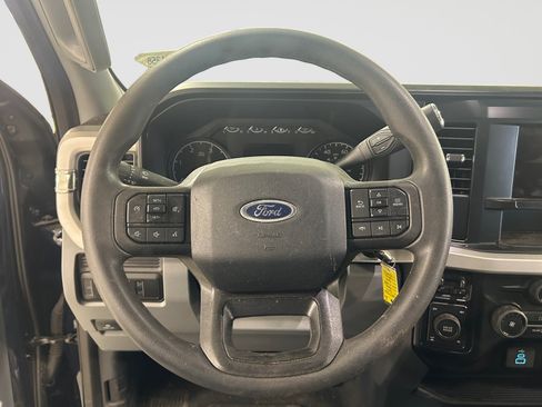 Used 2025 Ford F250 XL w/ STX Appearance Package AWD/4WD image 12