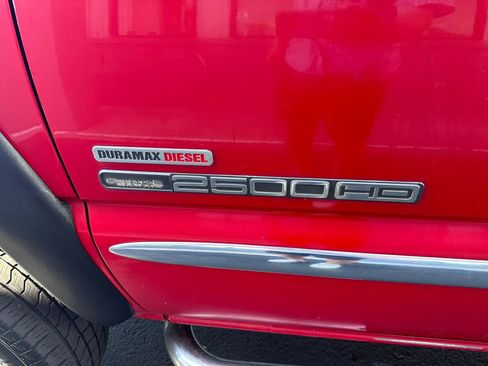 Used 2004 GMC Sierra 2500 SLE w/ Heavy-Duty Power Package AWD/4WD image 6