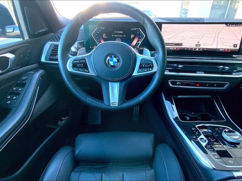 Used 2025 BMW X5 xDrive40i image 5