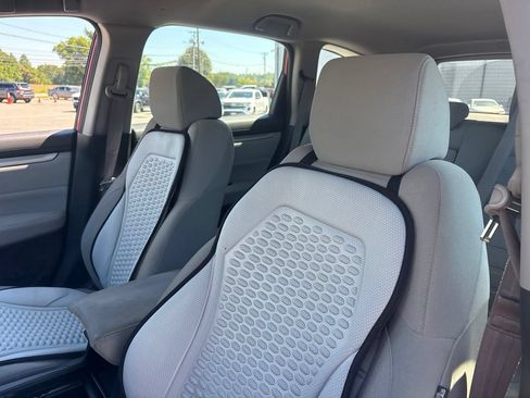 Used 2020 Honda CR-V LX image 3