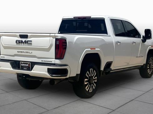 Certified 2025 GMC Sierra 2500 Denali Ultimate AWD/4WD image 13