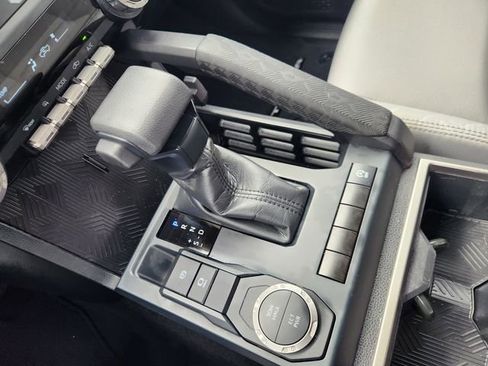 Certified 2025 Toyota Tacoma SR5 image 19