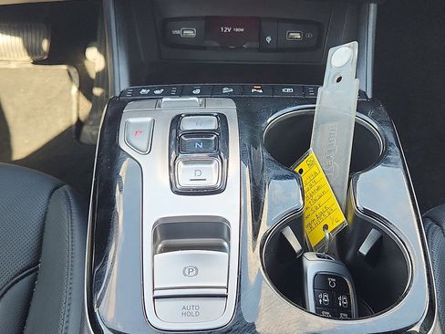 Certified 2024 Hyundai Tucson Limited AWD/4WD image 19
