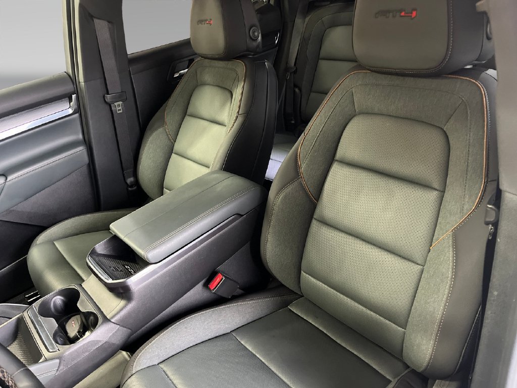 Used 2026 GMC Terrain AT4 w/ Convenience Package III AWD/4WD image 11