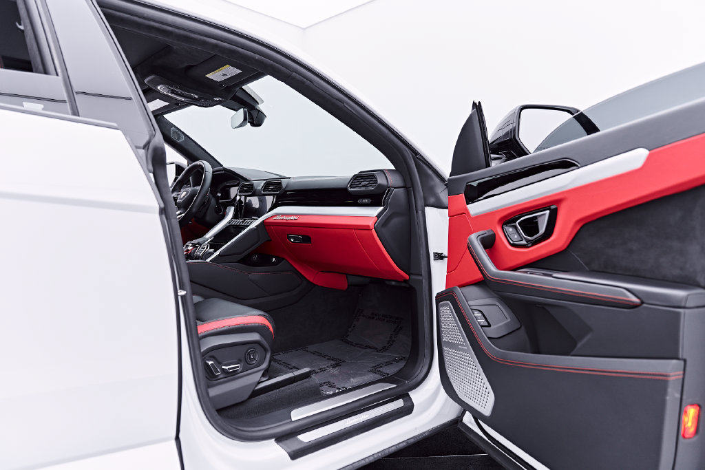 Used 2023 Lamborghini Urus S AWD/4WD image 31