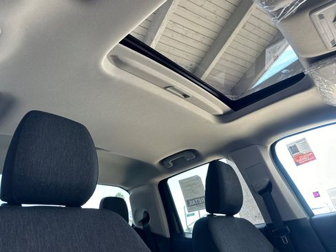 New 2025 Ford Maverick XLT w/ XLT Luxury Package image 16