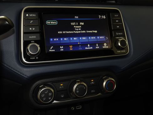 New 2025 Nissan Versa SV w/ Trunk Package image 22