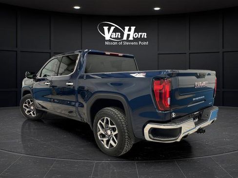 Used 2023 GMC Sierra 1500 SLT AWD/4WD image 5