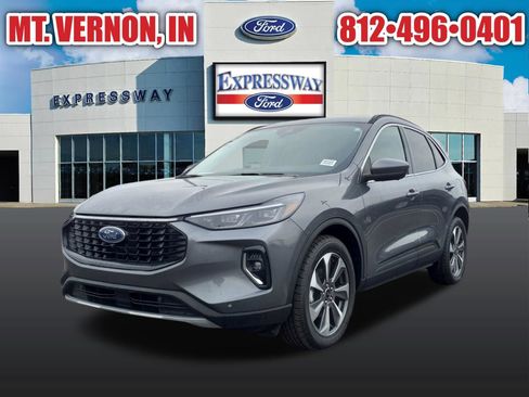 Used 2023 Ford Escape Platinum AWD/4WD image 3