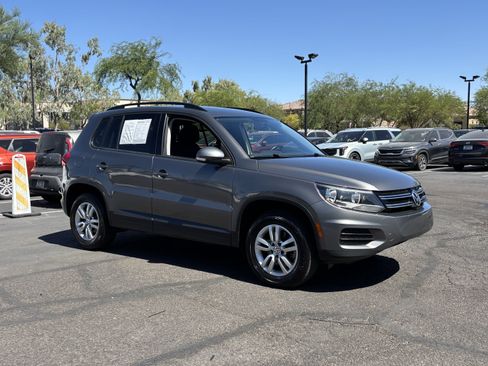 Used 2015 Volkswagen Tiguan S FWD image 31