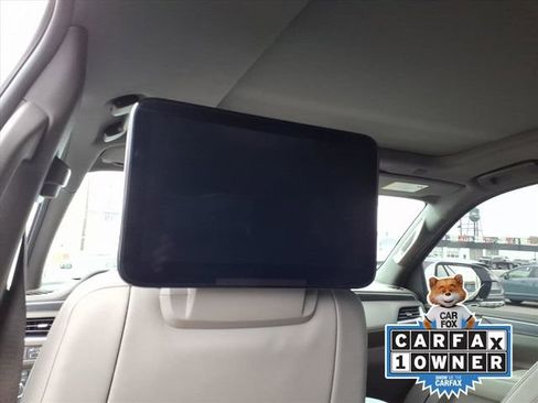 Used 2021 GMC Yukon XL SLT w/ SLT Premium Package image 13