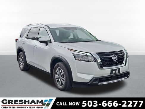 Used 2025 Nissan Pathfinder SL w/ Cargo Package AWD/4WD image 1