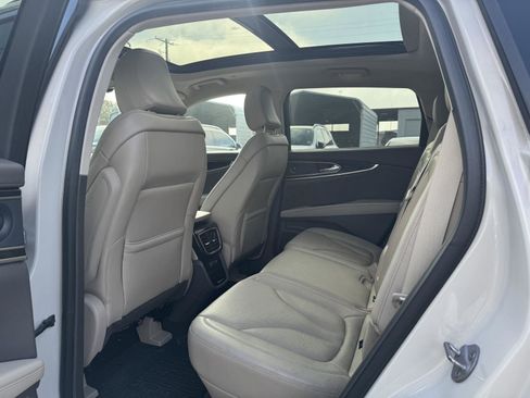 Used 2022 Lincoln Nautilus Reserve w/ Equipment Group 201A image 17