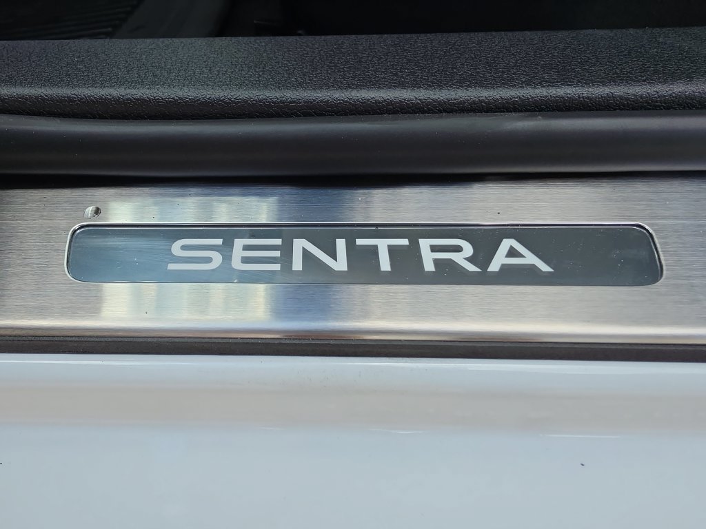New 2027 Nissan Sentra SR w/ Floor Mat Package FWD image 37