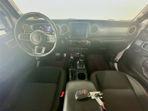 Used 2023 Jeep Gladiator Mojave w/ Cold Weather Group image 10