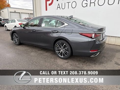 New 2025 Lexus ES 350 w/ Premium Package image 5