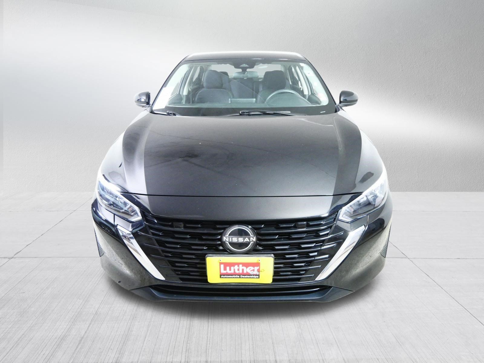 Used 2024 Nissan Sentra S FWD image 2