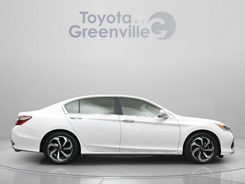 Used 2017 Honda Accord EX-L image 17