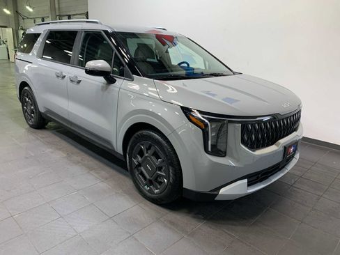 New 2026 Kia Carnival EX image 2